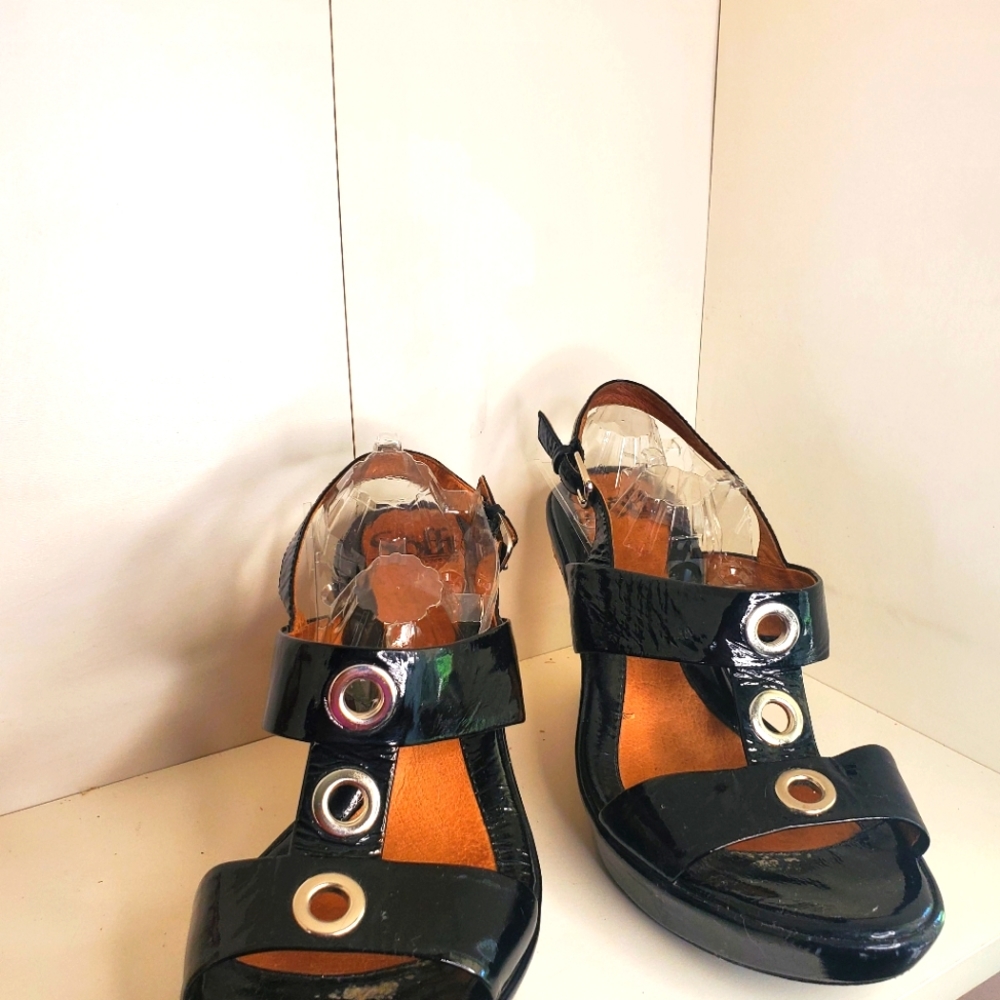 Sofft woman wedge heel open toe shoes